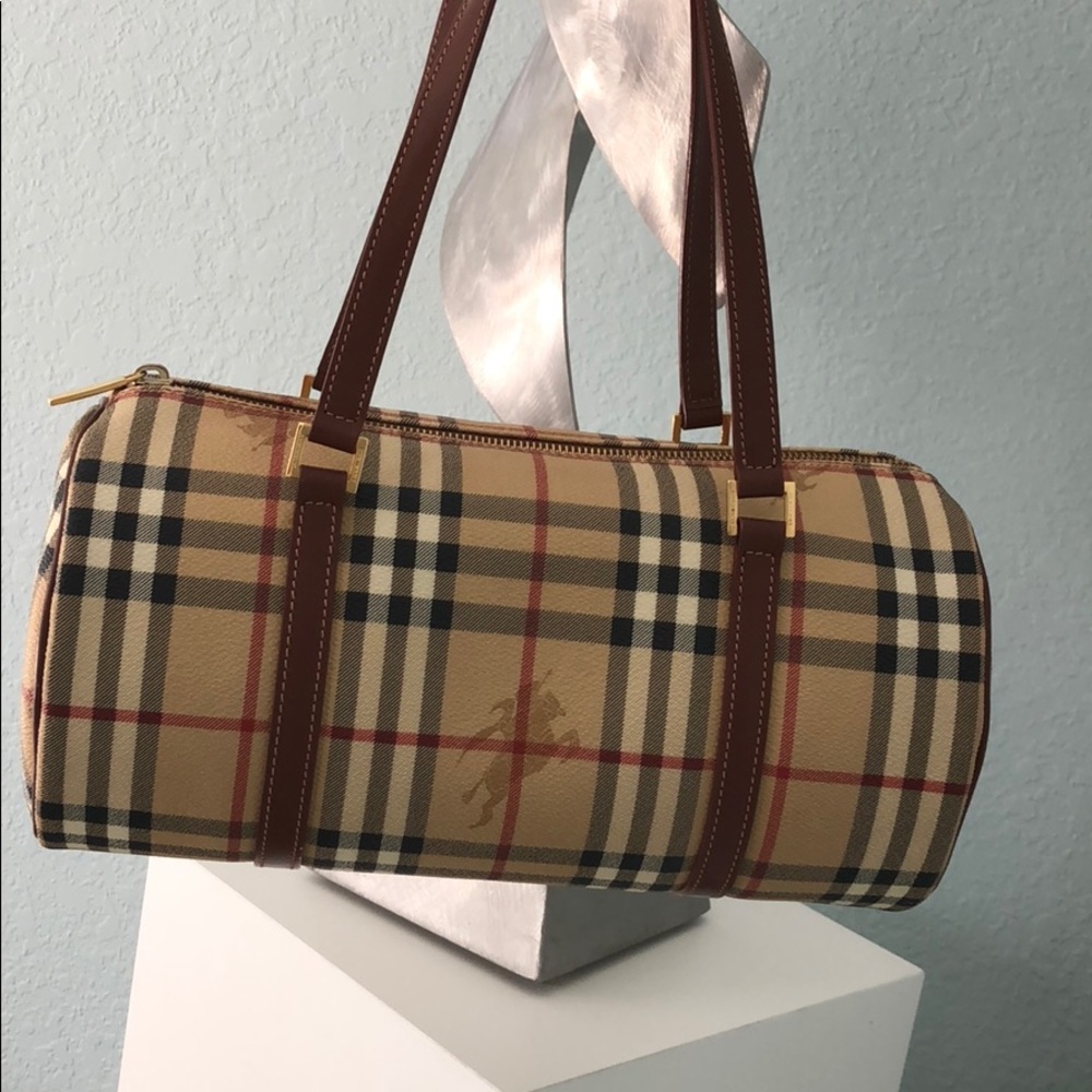 💯 % authentic Burberry bag